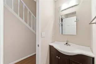 2709 Hawk Dr NE, Marietta, GA 30066 - Photo 3