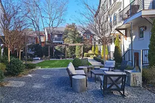 151 Chestnut Cir, Atlanta, GA 30342 - Photo 31