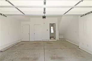 151 Chestnut Cir, Atlanta, GA 30342 - Photo 27