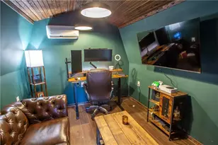 5215 Dixie Lake Rd, Union City, GA 30291 - Photo 11