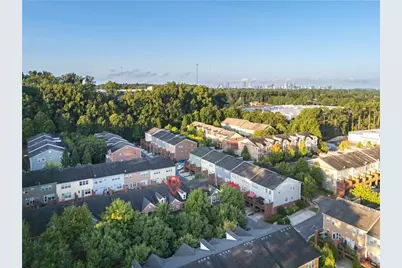 2634 Portbury Place NE, Atlanta, GA 30329 - Photo 3