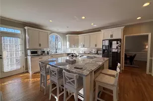 1120 Landings Overlook, Alpharetta, GA 30005 - Photo 5