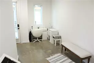 1606 Rock Dam Dr, Atlanta, GA 30317 - Photo 5