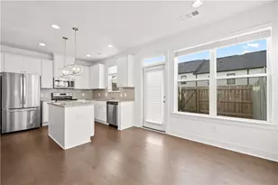 124 Auburn Woods Dr, Auburn, GA 30011 - Photo 13