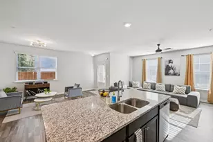 1300 Sweetbriar Cir, Atlanta, GA 30344 - Photo 13