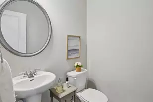 1300 Sweetbriar Cir, Atlanta, GA 30344 - Photo 15