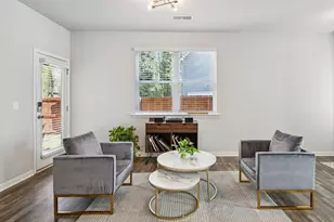 1300 Sweetbriar Cir, Atlanta, GA 30344 - Photo 9