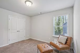 1300 Sweetbriar Cir, Atlanta, GA 30344 - Photo 25