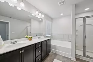 1300 Sweetbriar Cir, Atlanta, GA 30344 - Photo 5