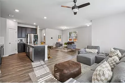 1300 Sweetbriar Circle, Atlanta, GA 30344 - Photo 11