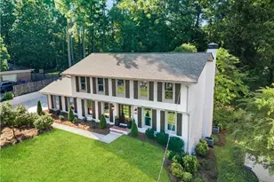 3549 Castlehill Ct, Tucker, GA 30084 - Photo 3