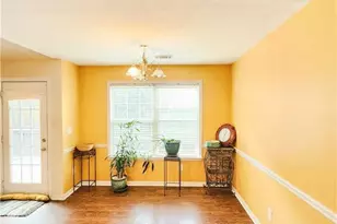 4353 Flat Stone Ln, Snellville, GA 30039 - Photo 9