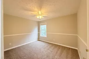 945 Sweet Mill Ln, Lawrenceville, GA 30045 - Photo 19