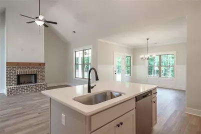 304 Woodfin Way, Social Circle, GA 30025 - Photo 13