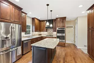 755 Amberton Close, Suwanee, GA 30024 - Photo 5