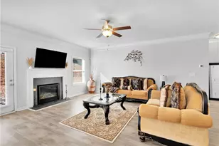 1003 Stonecreek Wy, Monroe, GA 30655 - Photo 7