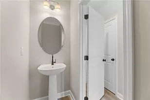 662 Sunstone Ln, Lawrenceville, GA 30043 - Photo 7