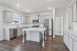 3378 English Elm Wy, Loganville, GA 30052 - Photo 9