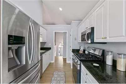 2437 Pondside Place NE, Marietta, GA 30062 - Photo 9