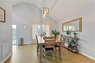 2437 Pondside Pl NE, Marietta, GA 30062 - Photo 7