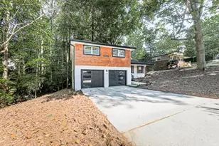 1564 Bubbling Creek Rd, Brookhaven, GA 30319 - Photo 3