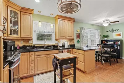 2478 Brookhurst Drive, Atlanta, GA 30338 - Photo 9