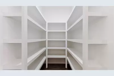 208 Indian Hills Trail, Marietta, GA 30068 - Photo 15