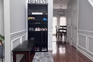 962 Tanners Point Dr, Lawrenceville, GA 30044 - Photo 3