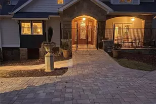 4039 Tall Pine Dr, Marietta, GA 30062 - Photo 3