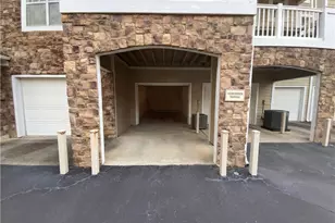 522 Sandringham Dr, Alpharetta, GA 30004 - Photo 1