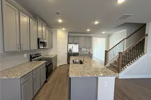 7327 Rocklin Ln, Flowery Branch, GA 30542 - Photo 7