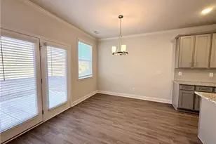 7327 Rocklin Ln, Flowery Branch, GA 30542 - Photo 9