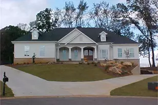 410 Caldwell Ln, Hoschton, GA 30548 - Photo 1