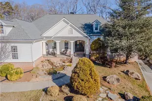 410 Caldwell Ln, Hoschton, GA 30548 - Photo 5