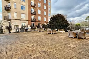 2285 Peachtree Rd NE, Atlanta, GA 30309 - Photo 21