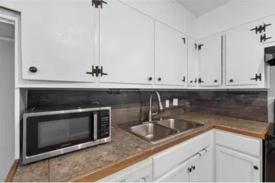 4810 Bartlett Road, Forest Park, GA 30297 - Photo 9