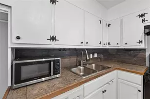 4810 Bartlett Rd, Forest Park, GA 30297 - Photo 9