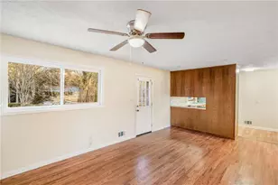 3924 Barr Cir, Tucker, GA 30084 - Photo 11