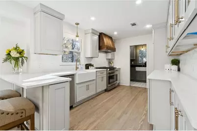 420 Hackberry Court, Roswell, GA 30076 - Photo 9