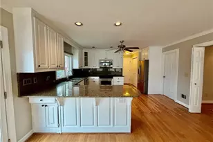 5729 Masters Ct, Stone Mountain, GA 30087 - Photo 13