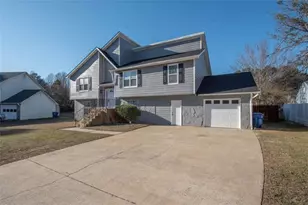 2975 Sandy Cir, Riverdale, GA 30296 - Photo 3