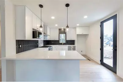 2372 Smokehouse Path, Lawrenceville, GA 30044 - Photo 7