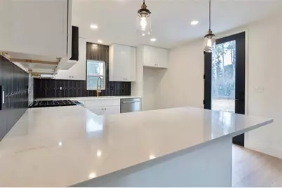 2372 Smokehouse Path, Lawrenceville, GA 30044 - Photo 9