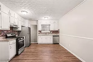 2895 Woodhollow Ln, Jonesboro, GA 30236 - Photo 19