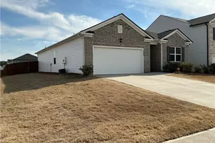 2237 Pelham Pass, Dacula, GA 30019 - Photo 3