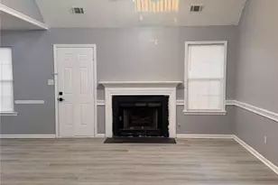 5400 Durham Ridge Ct, Lilburn, GA 30047 - Photo 11