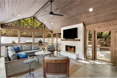 1100 Kingston Drive, Atlanta, GA 30342 - Photo 41