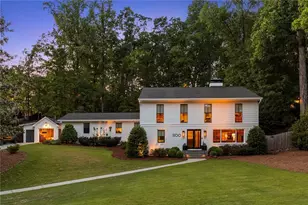 1100 Kingston Dr, Atlanta, GA 30342 - Photo 59