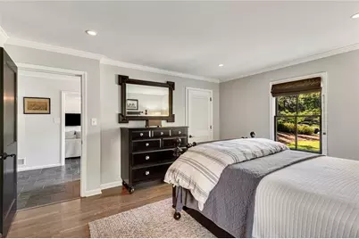 1100 Kingston Drive, Atlanta, GA 30342 - Photo 9