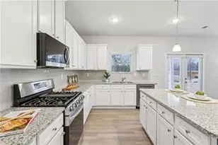 3735 Heron Creek Ct, Loganville, GA 30052 - Photo 17